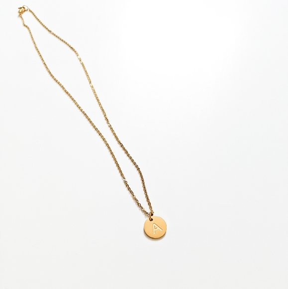 Letter A Circle Pendant Gold-plated Necklace - Picture 6 of 10